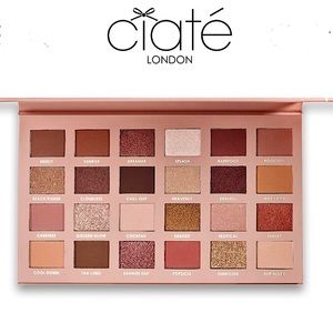 Ciatè Brazilian Glow Eyeshadow Palette
24-Pan Eyeshadow Palette
